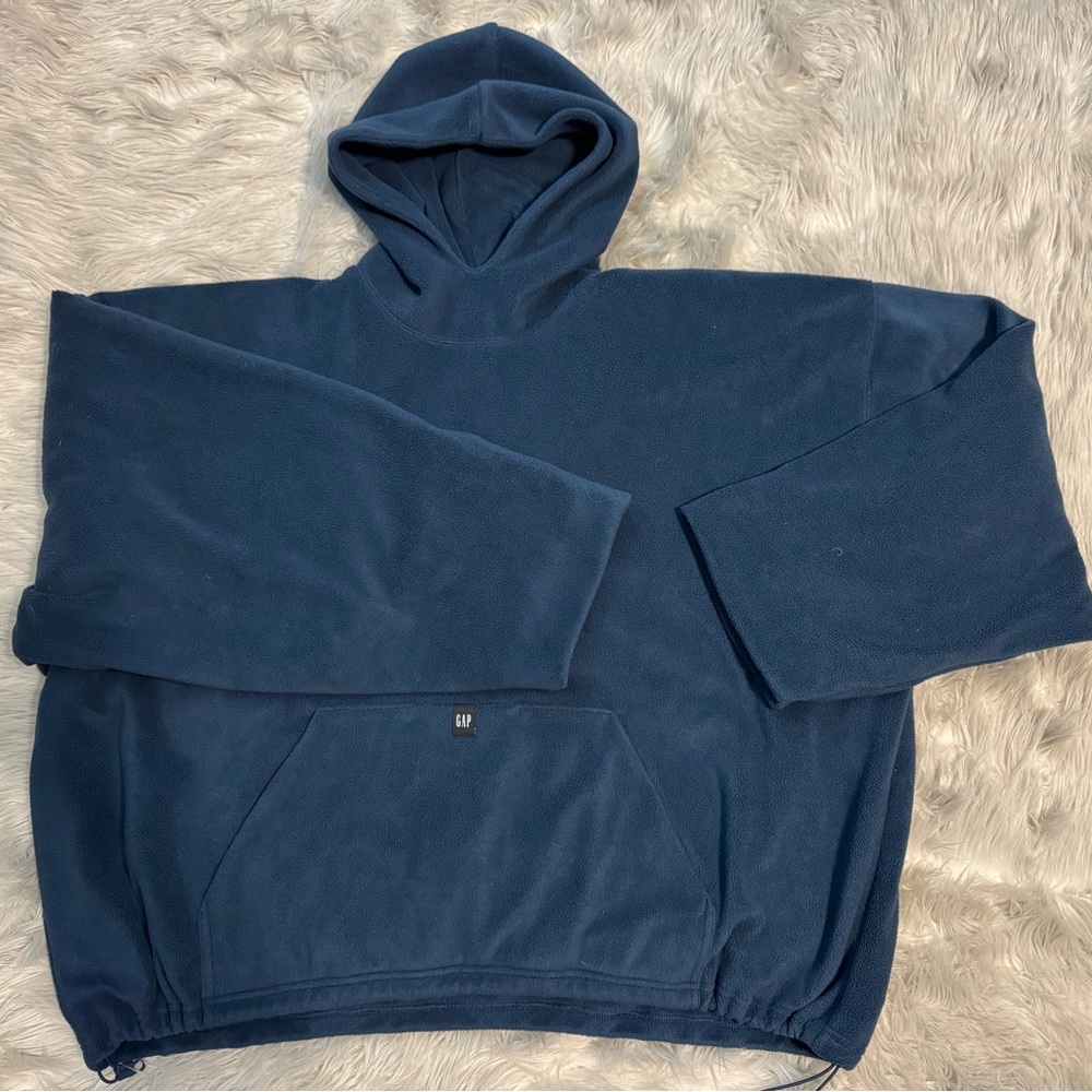 NWOT! Gap Yeezy Engineered by
Balenciaga Polar Fleece Hoodie OVERSIZED
